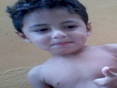 Tragédia: Criança de seis anos corre para a rua e é atropelada em Natal