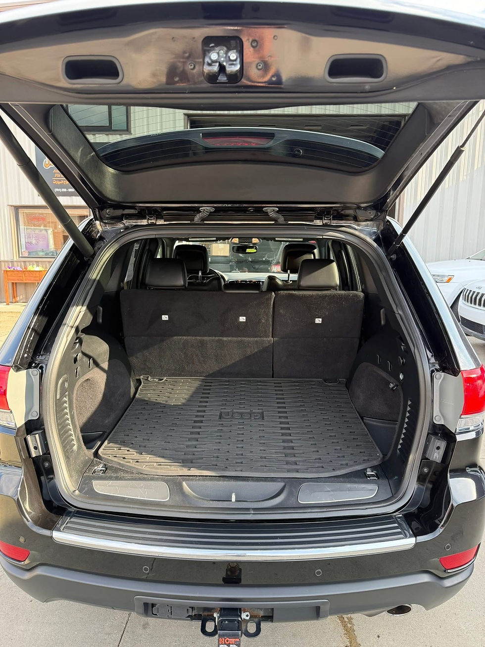Thumbnail: 2019 Jeep Grand Cherokee Limited  4X4