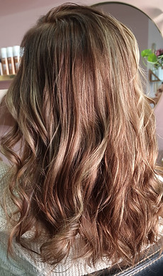 Hiuskimallus asiakas raidoitus