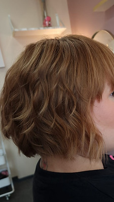 Hiuskimallus asiakas pixiecut