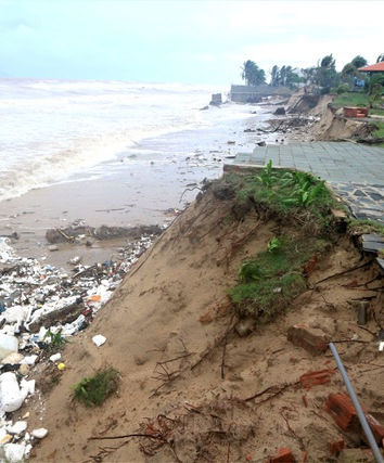 hoi-an-luxury-resorts-threatened-by-erosion-1.jpeg