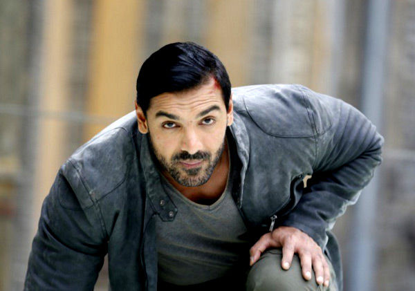 John Abraham walks out of Aankhen 2