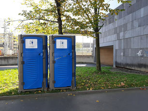 Zweite Pipibox am Busbahnhof wegen überbordendem Erfolg!