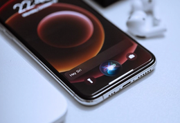 How To Change Siri's Voice On Any Apple Product