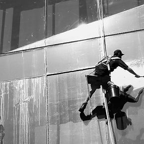 window cleaner, fast track maintenance, ontario company, bolson chair