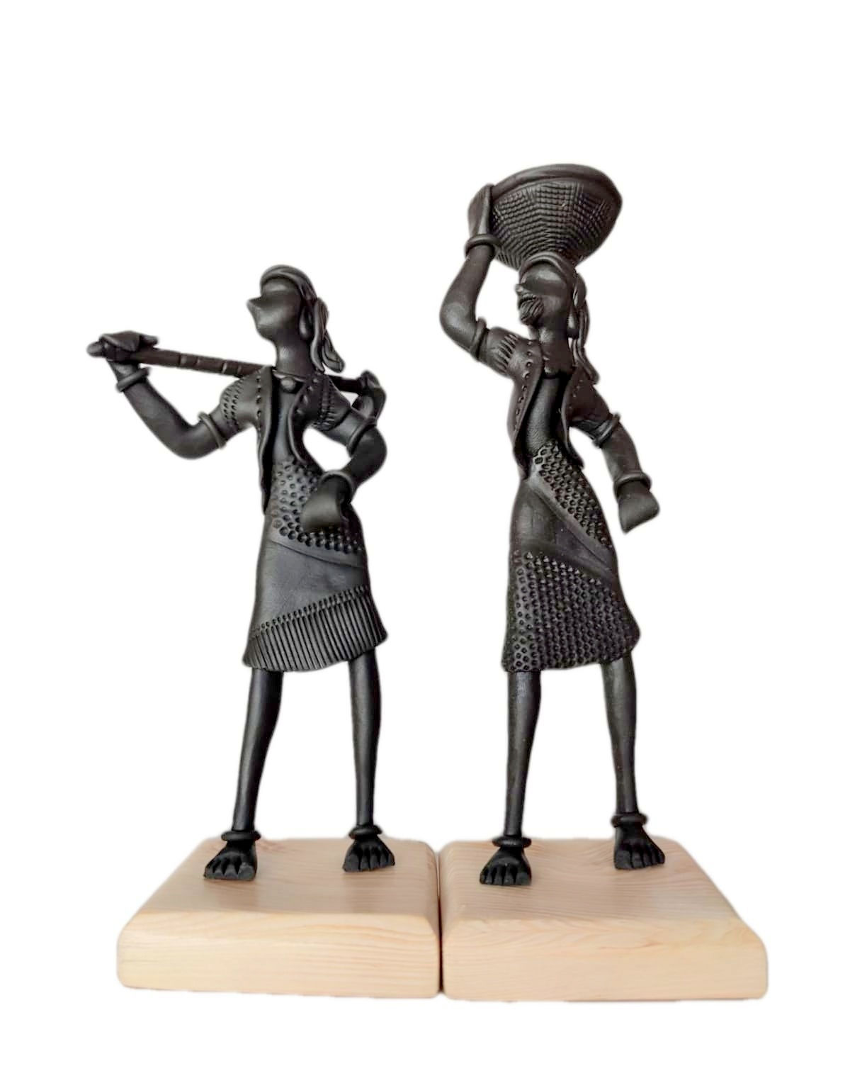 FARMER COUPLE WITH BASKET (SMALL) ( 8.5 to 9.5)Per Pcs