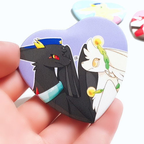 PW Couple heart pin buttons | Pgoodsfactory