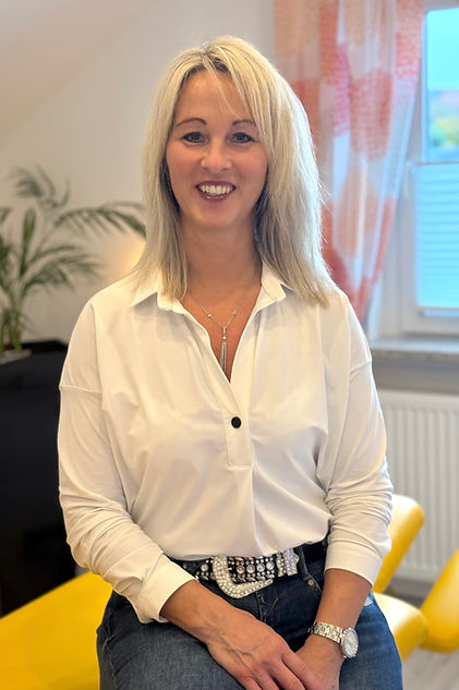 Claudia Schreiner und ihre Praxis in Wolfhagen