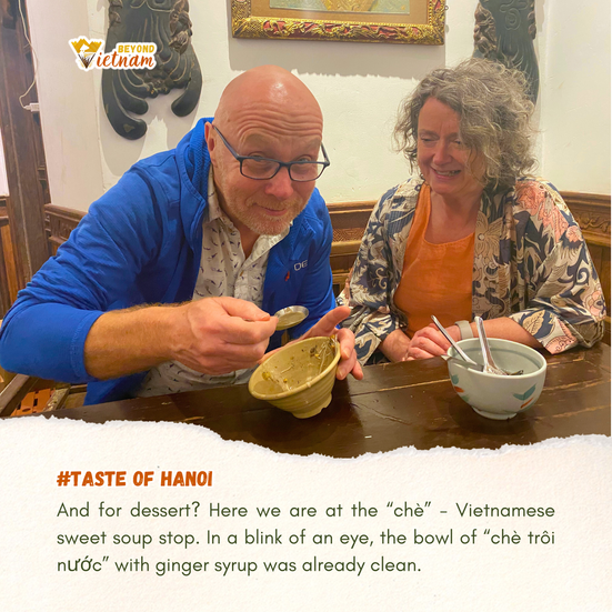 And for dessert? Here we are at the “chè” - Vietnamese sweet soup stop. In a blink of an eye, the bo