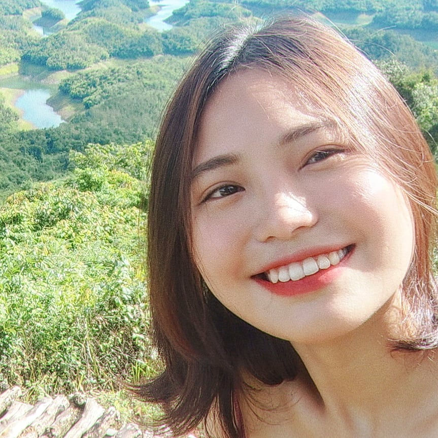 Dung (Emma), Co-founder of Beyond Vietnam