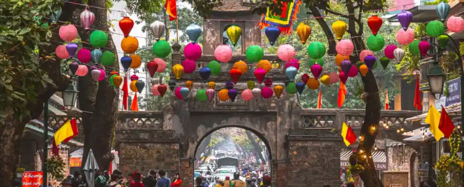 Everything Loses to Hanoi’s Autumn