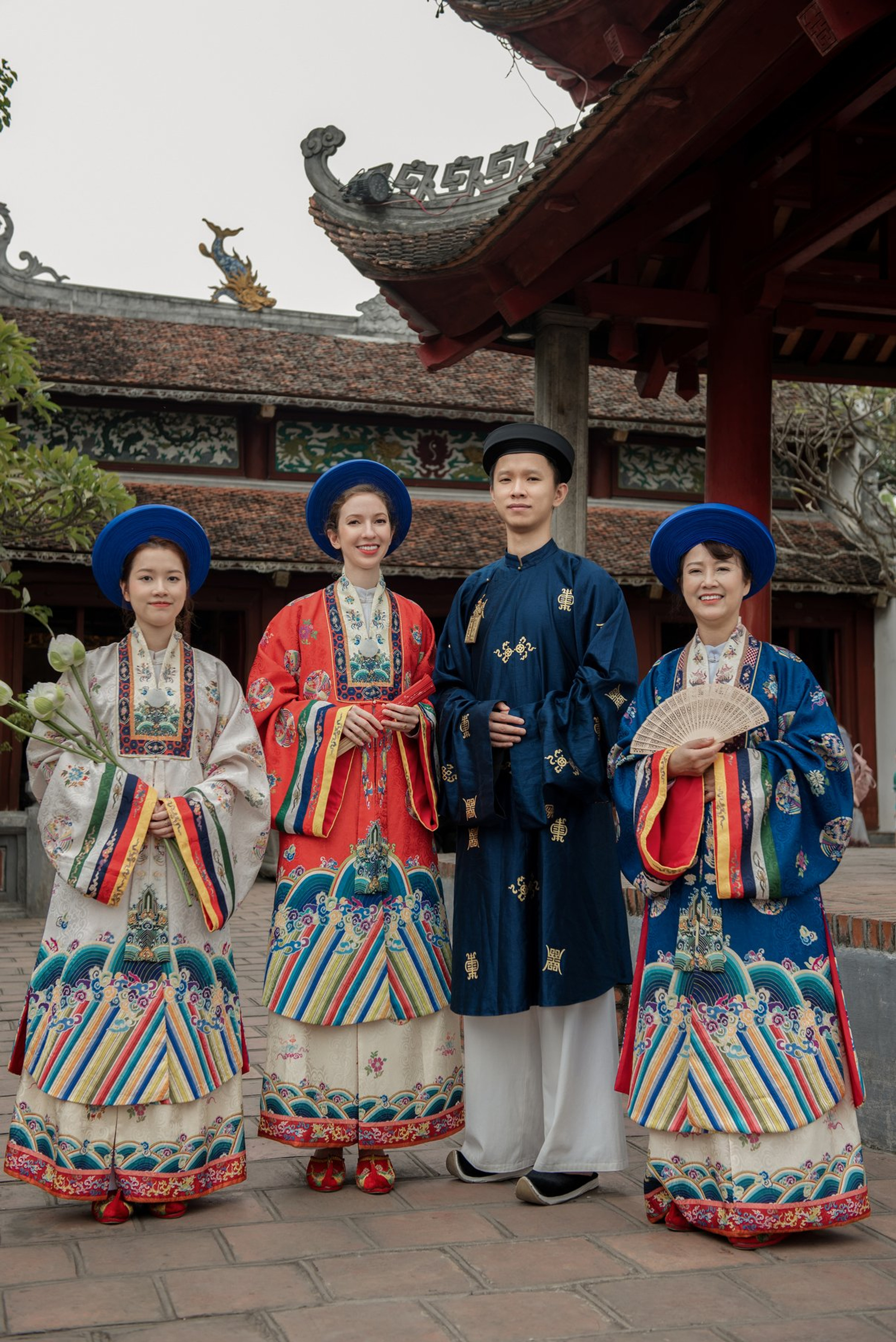 Costumes Photos Beyond Vietnam