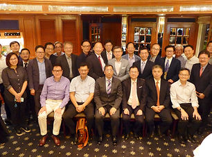 1 牙科管理委員會主席 Dr Raymond Lee 及中聯辦羅處長與出席會員合