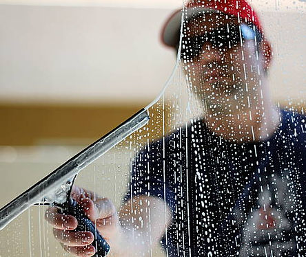 Window Cleaning Service in Seguin, ON cleaning residential home windows