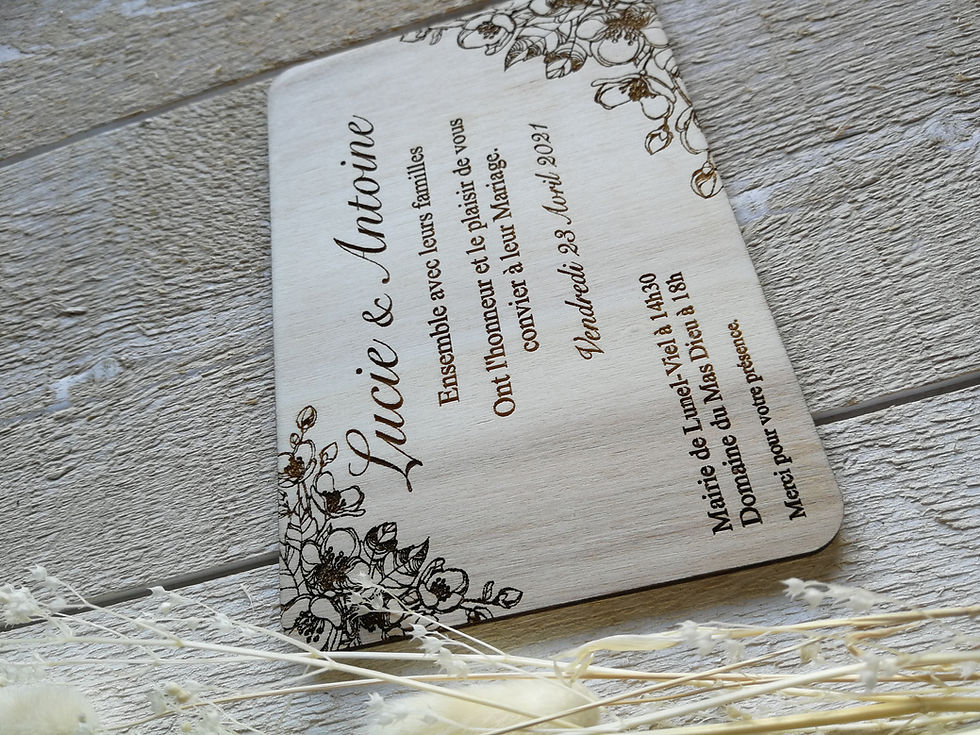 Miniature : mariage personnalisé en bois