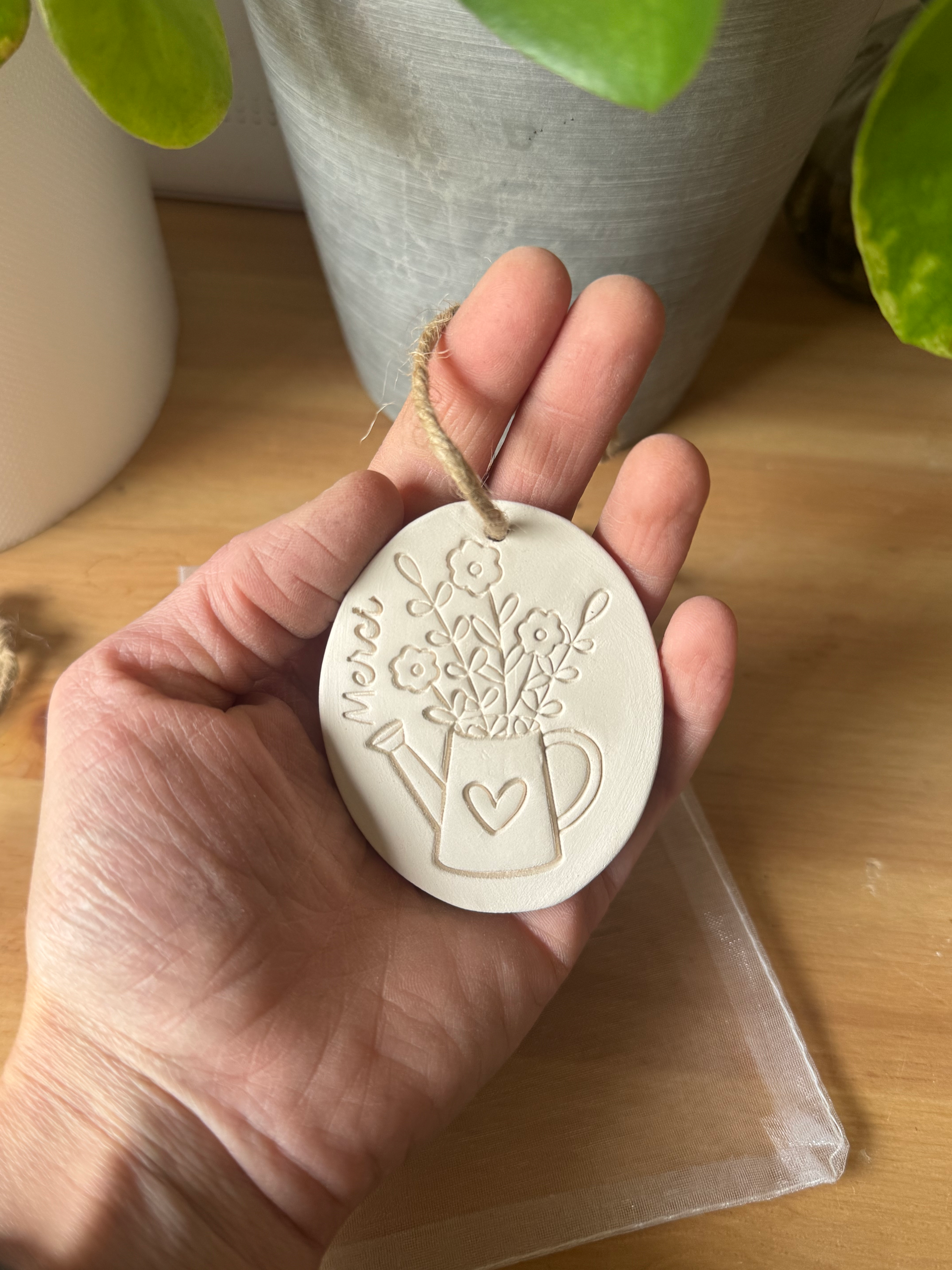 Diffuseur céramique "Merci" • Cadeau maîtresse ATSEM nounou - livraison gratuite