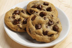 chocolate-chip-cookies-90198407