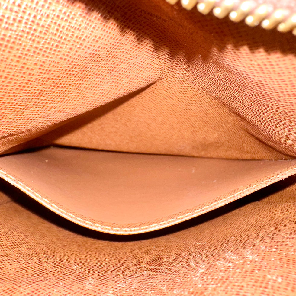 Thumbnail: Louis Vuitton Amazone Monogram TH0026