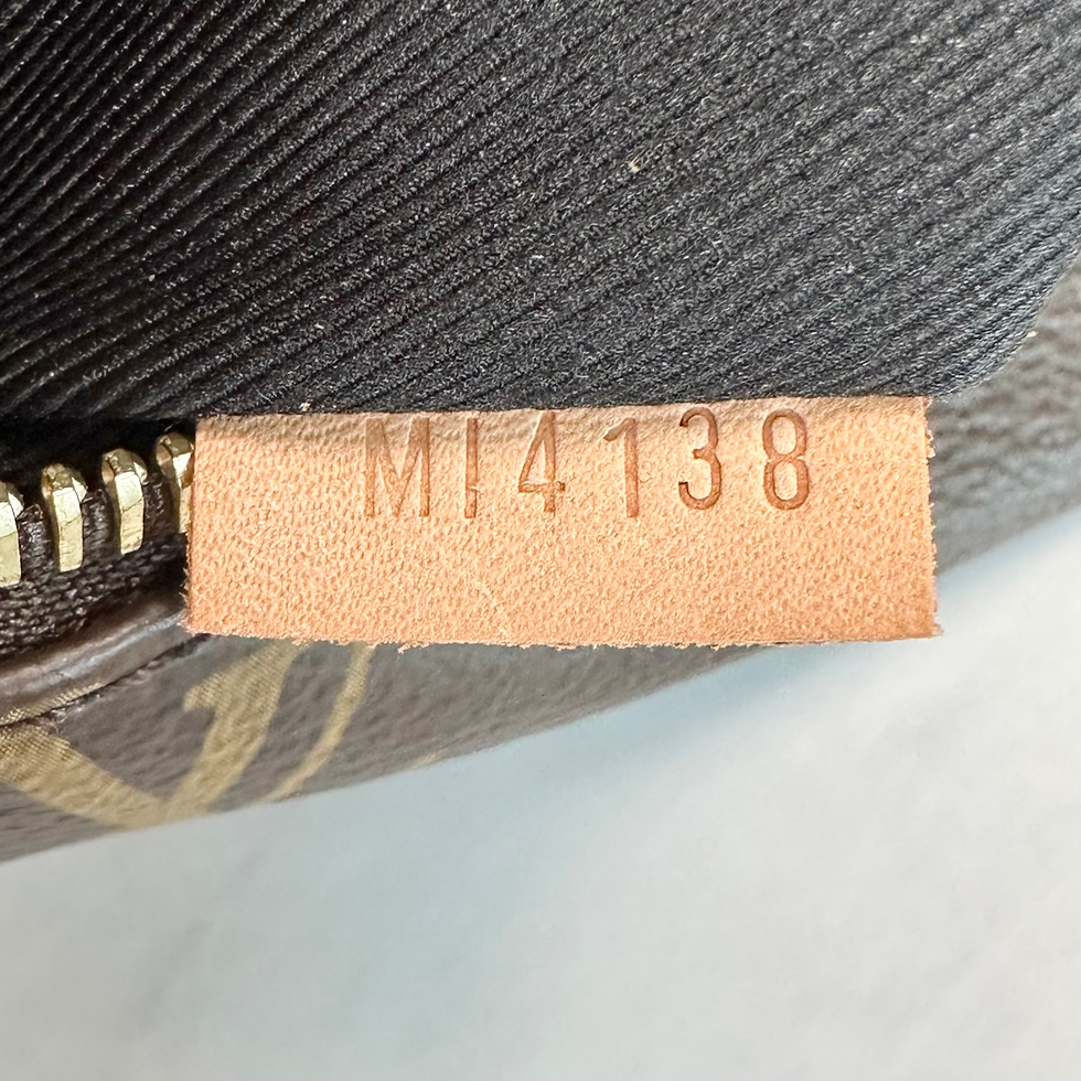 Thumbnail: Louis Vuitton Bumbag Monogram MI4138