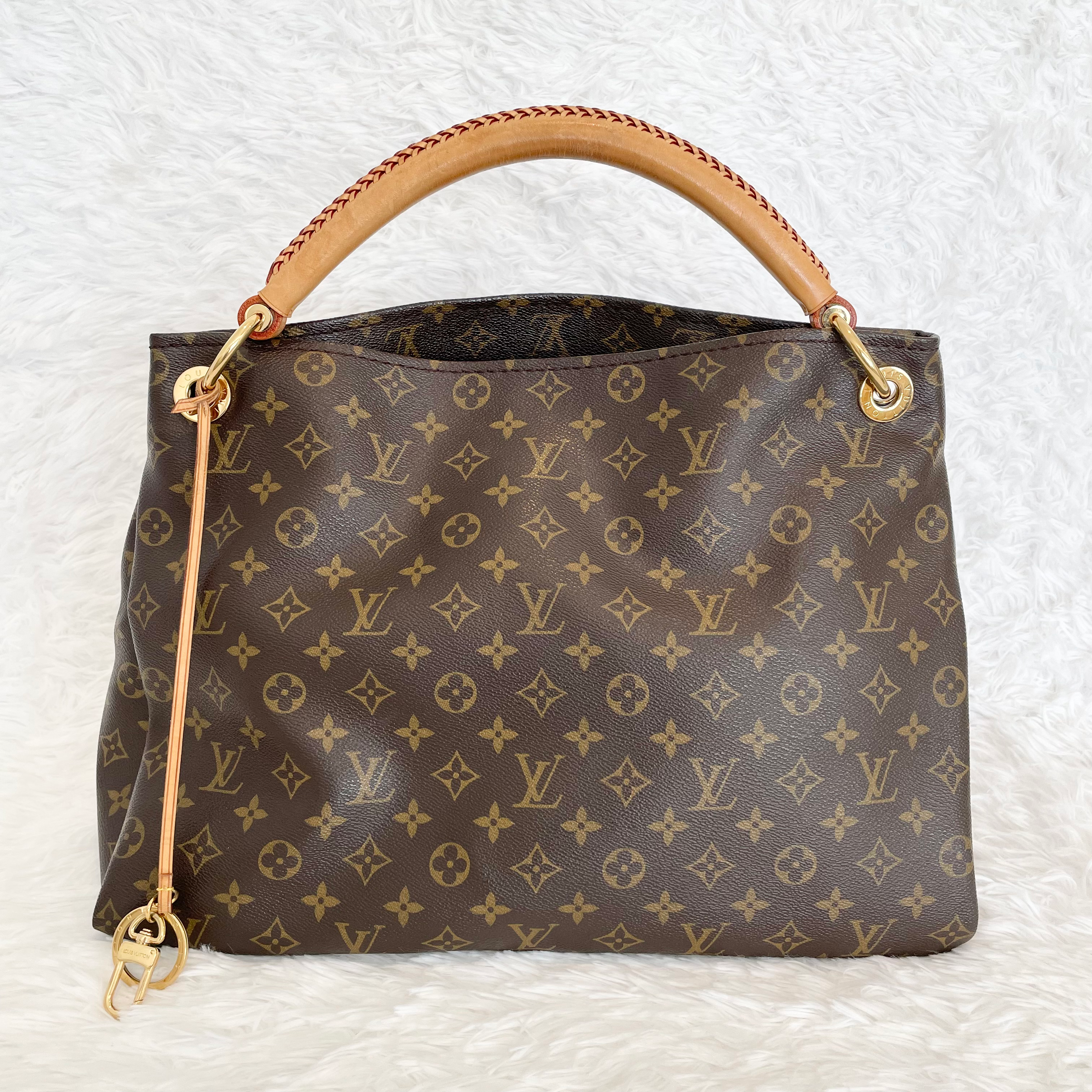 Louis Vuitton Artsy MM Monogram GI0132