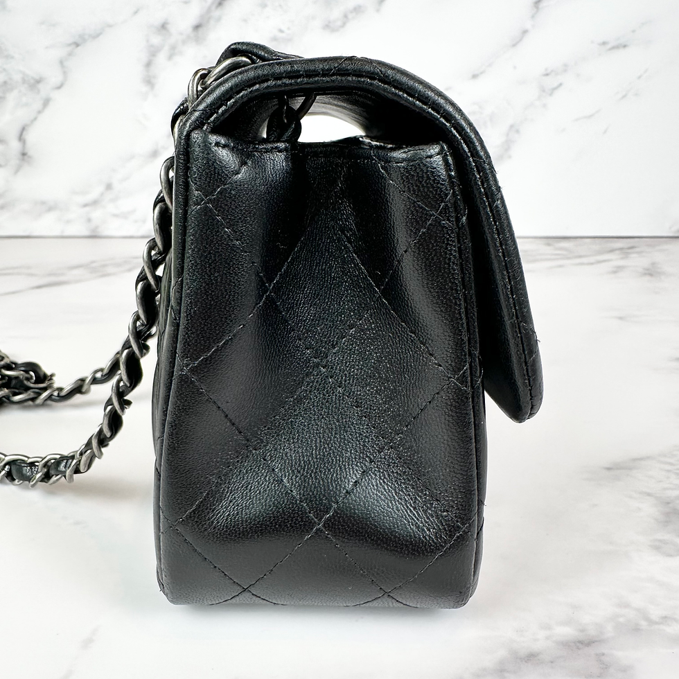 Thumbnail: Chanel Mini Square Flap Black 20005992