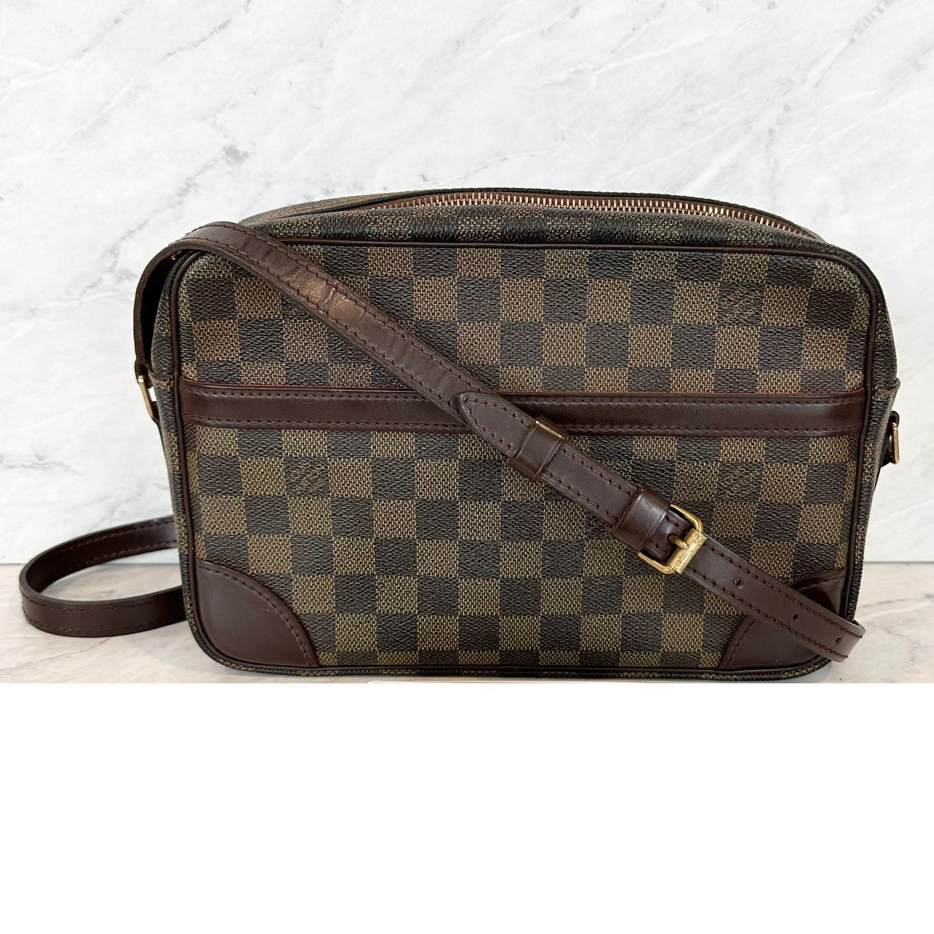 Louis Vuitton Trocadero 27 Damier Ebene MB0045