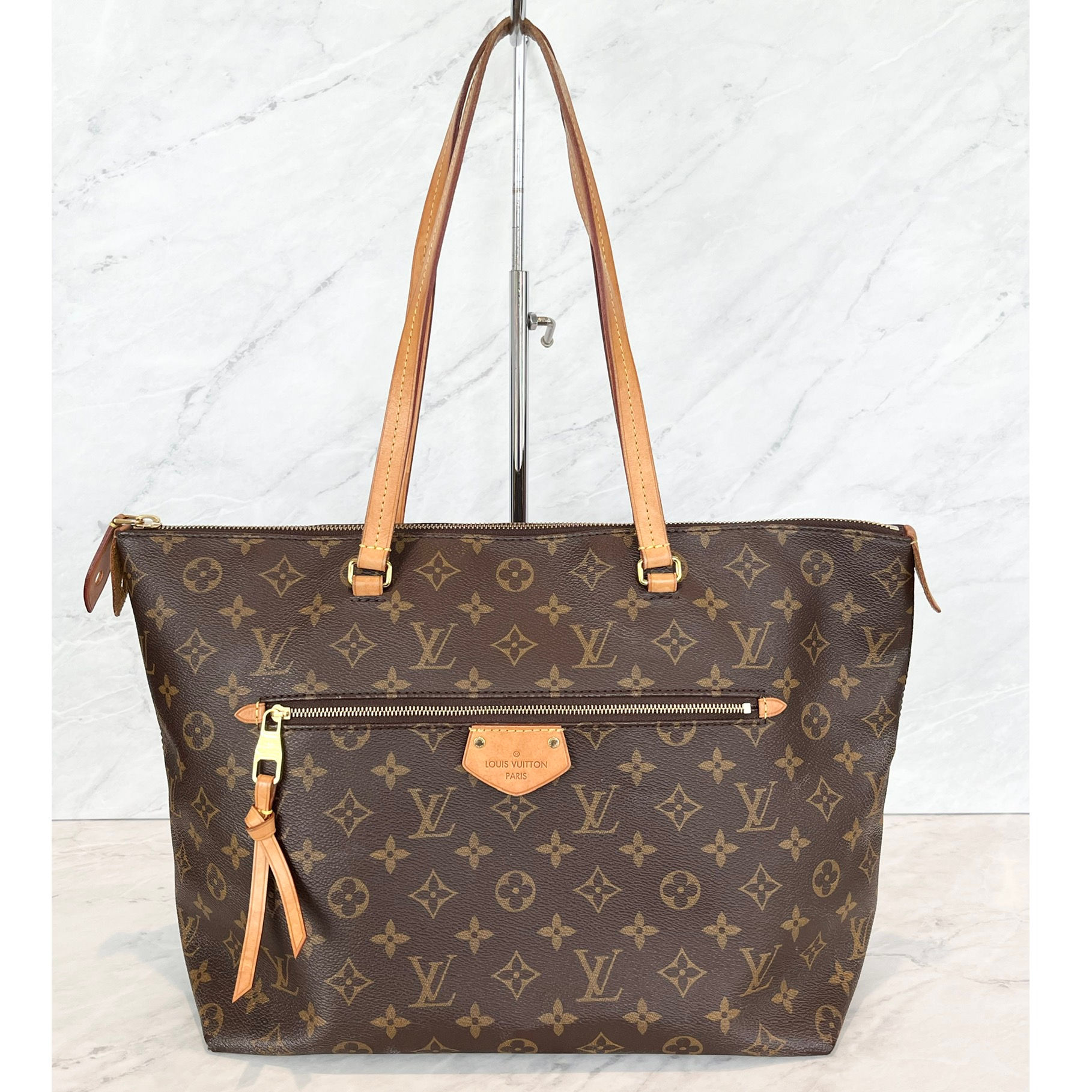 Louis Vuitton Iena MM Monogram FL3196