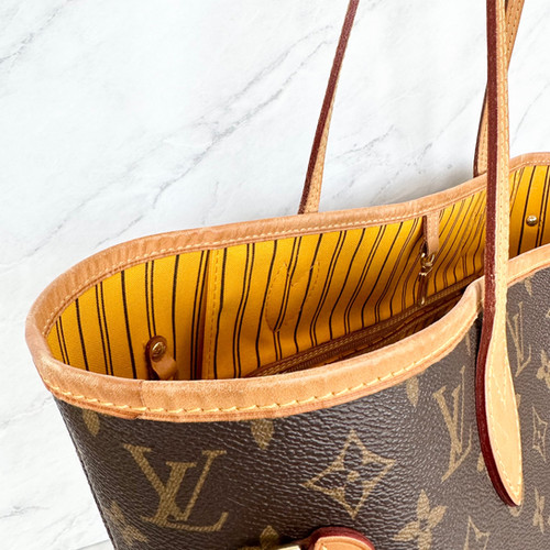 Louis Vuitton Neverfull MM Pouch Monogram CA RetailReviver