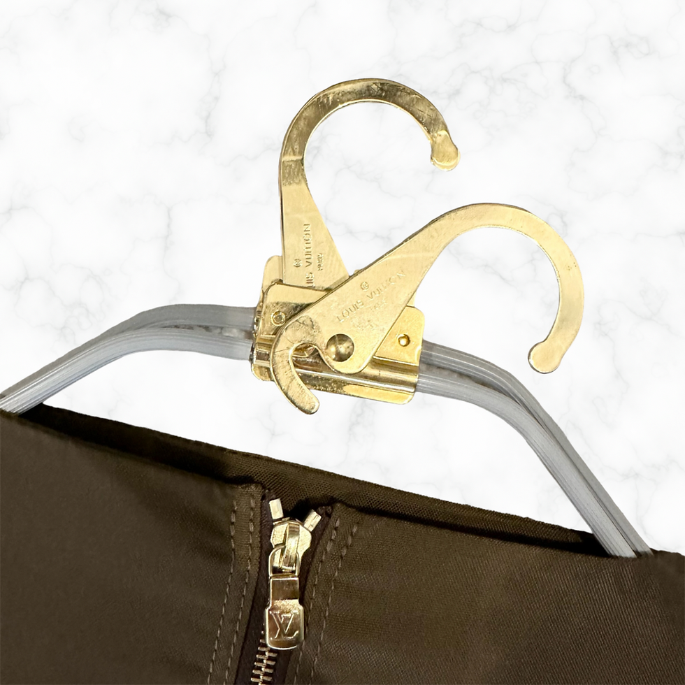 Thumbnail: Louis Vuitton Alize 3 Poches Monogram VI0956