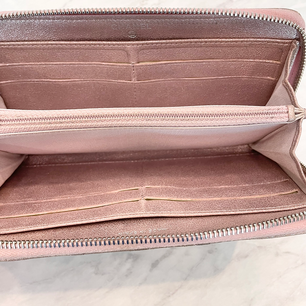 Thumbnail: Chanel Glitter Zip Around Wallet Pink