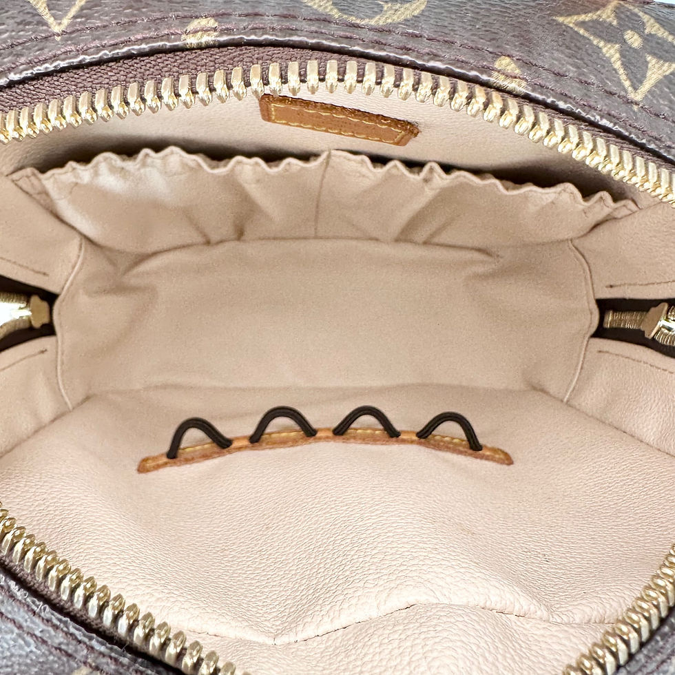 Thumbnail: Louis Vuitton Spontini Monogram AR1012
