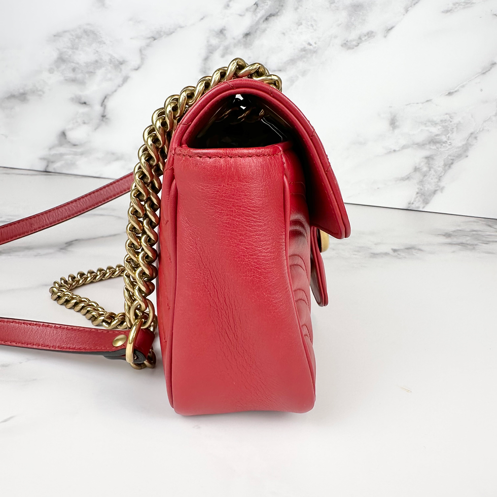 Thumbnail: Gucci Marmont Matelasse Flap Red 