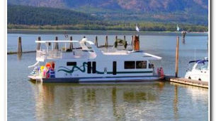 Houseboat Installations