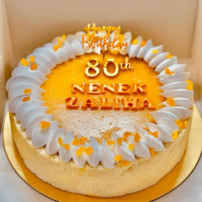 custom cake mango.jpeg