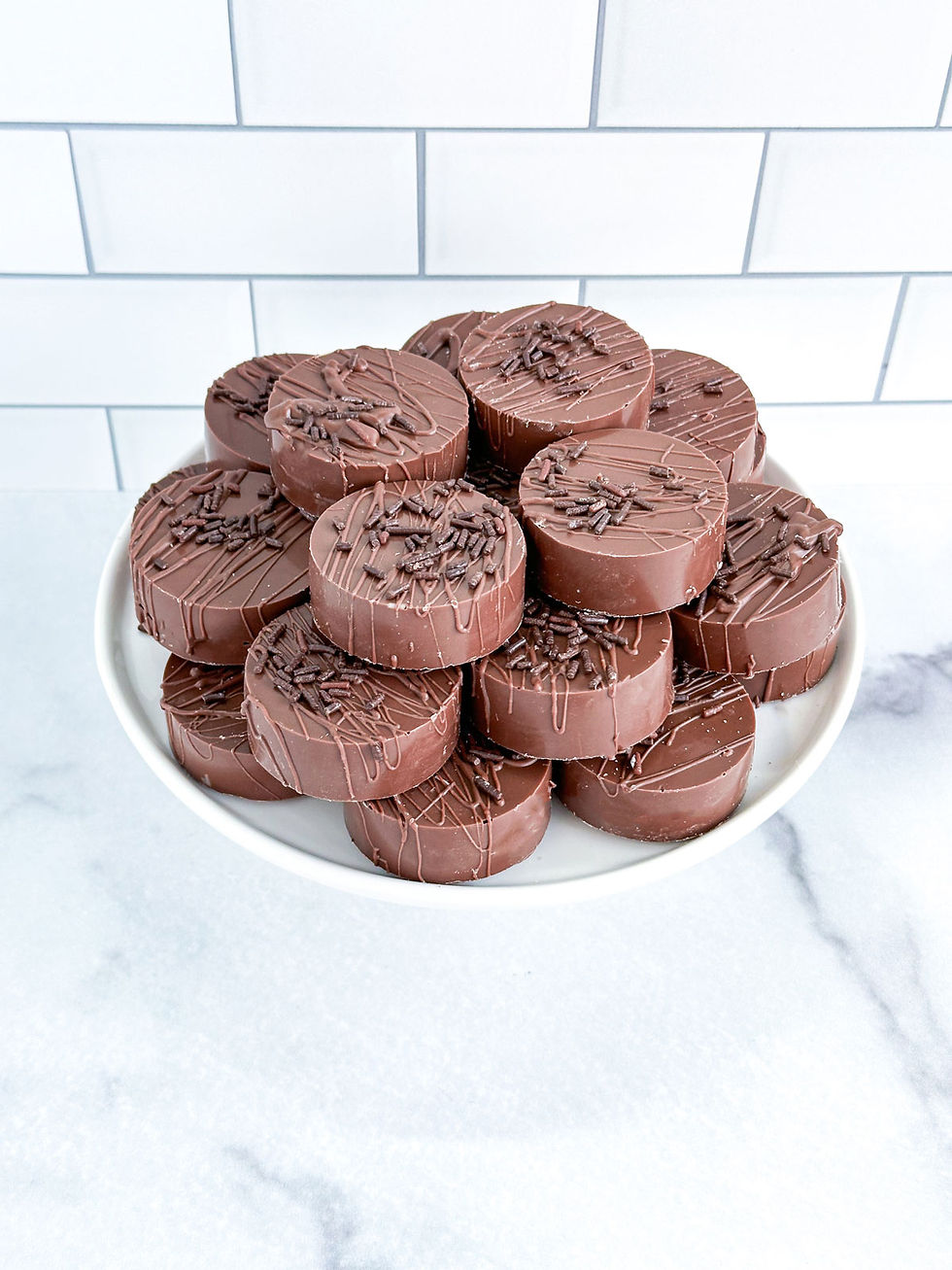 triple chocolate dipped oreo cookies