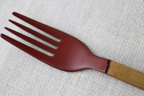 伏見眞樹】ディナーフォーク・朱 | 京都で木と漆で作ったお椀を扱う