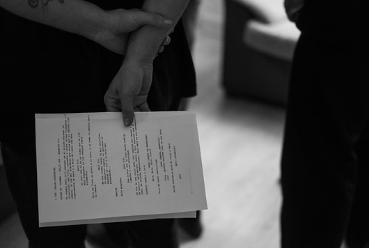 Behind the scenes de rodaje con equipo de fotografía y dirección