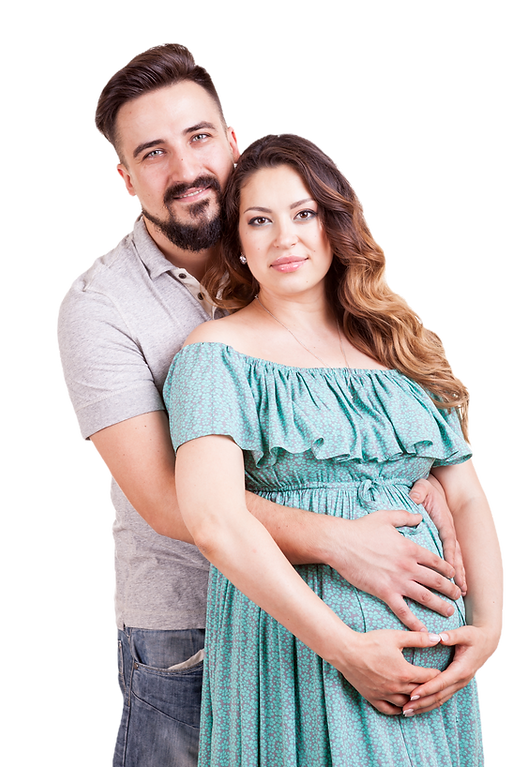 pregnant-woman-with-her-husband-in-studio-photo-2021-08-26-15-25-26-utc_edited.png