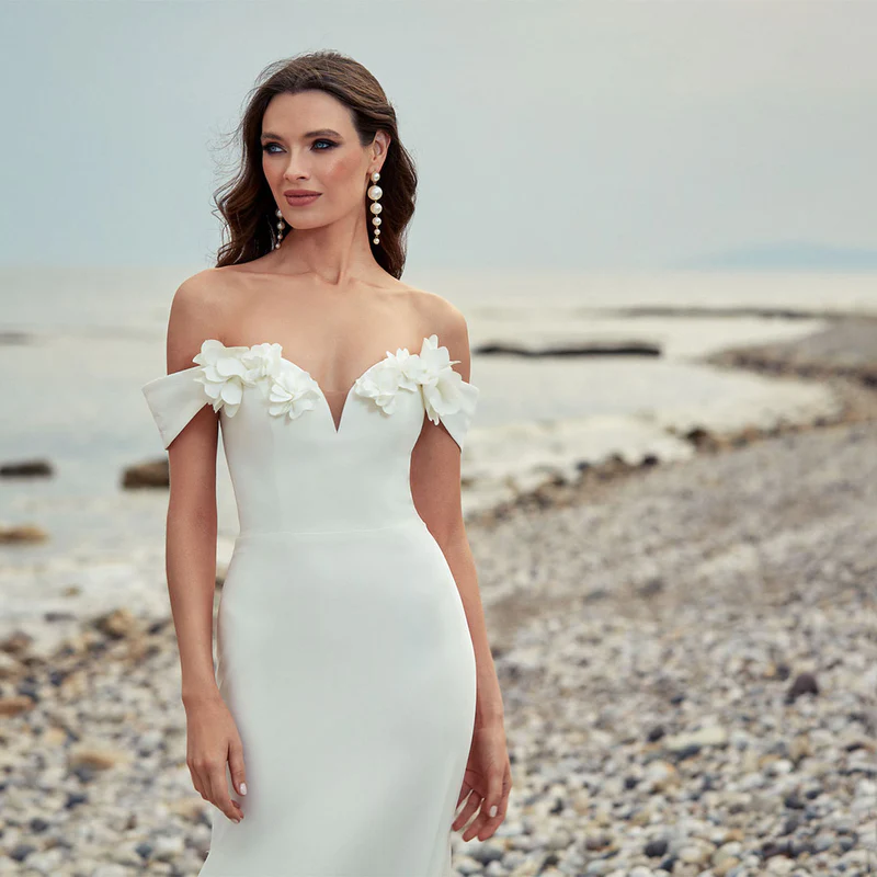 7062_ivory_wedding_gown_1_800x.webp