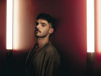 Bákayan launches ALA BØRA with debut single "Voices"