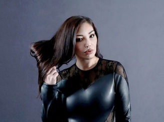 Simina Grigoriu closes out 2025 with "Ascended Masters" EP