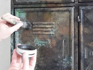 Rosteffekt, Grünspan oder oxidiertes Metall mit Farbe gestalten