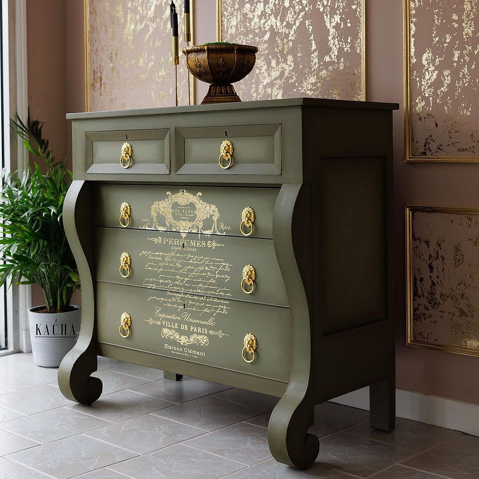 Kommode mit Transferfolie Perfume Notes von Redesign with Prima