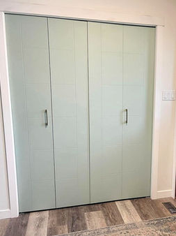 Klapptüre streichen