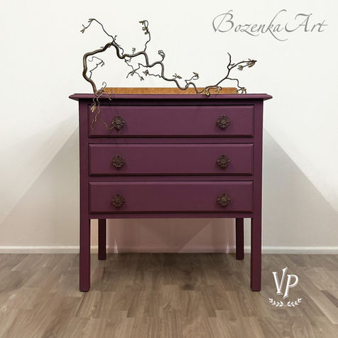 Kreidefarbe dunkles Violett