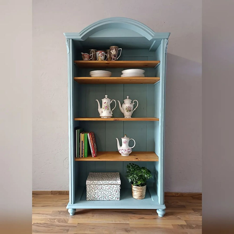 Miniaturbild: Vitrine hellblau