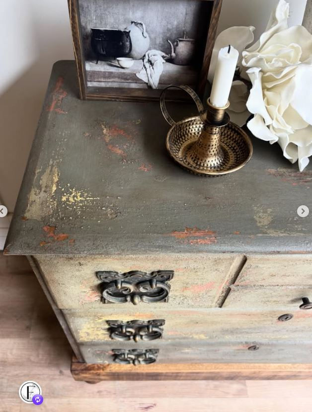 Miniaturbild: Vintage Look mit Kalkfarbe