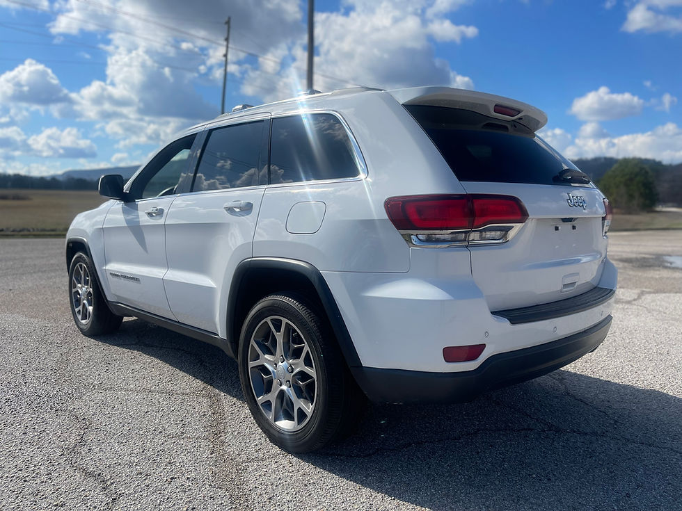 Thumbnail: 2021 Jeep Grand Cherokee Laredo