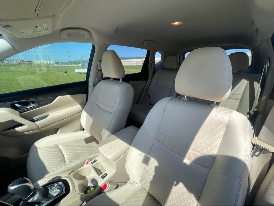 Thumbnail: 2019 Nissan Rogue