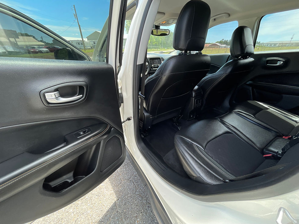 Thumbnail: 2018 Jeep Compass Latitude